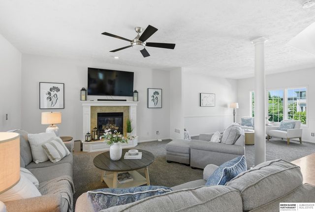 17323 Franklin Drive, Omaha, NE 68118