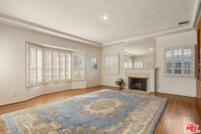 943 Princeton Street, Santa Monica, CA 90403