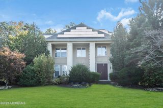 25 Greenwich Drive, Jackson, NJ 08527