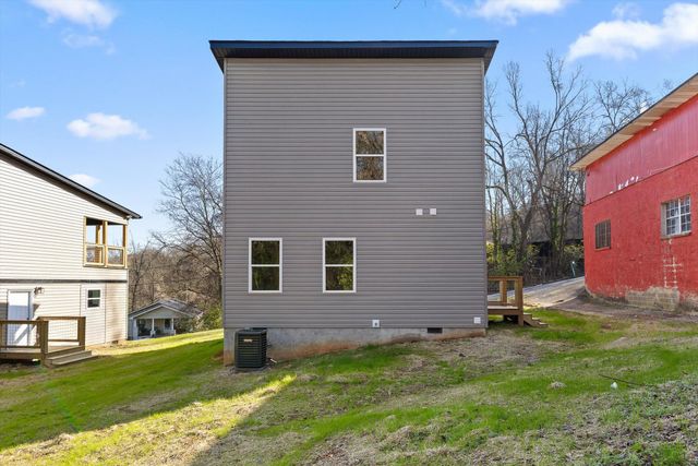 3901 Meadow Lane, Chattanooga, TN 37406