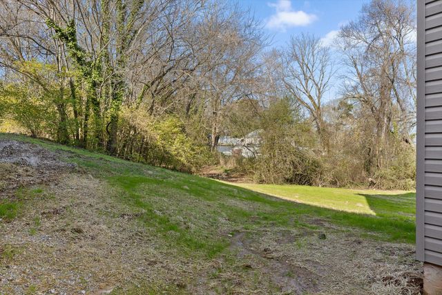 3901 Meadow Lane, Chattanooga, TN 37406