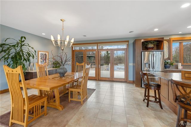 6687 Beach Road, Camillus, NY 13209