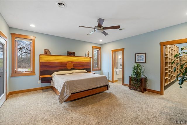 6687 Beach Road, Camillus, NY 13209