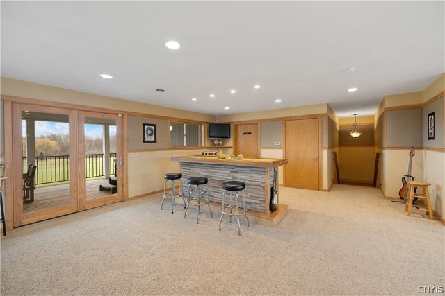 6687 Beach Road, Camillus, NY 13209