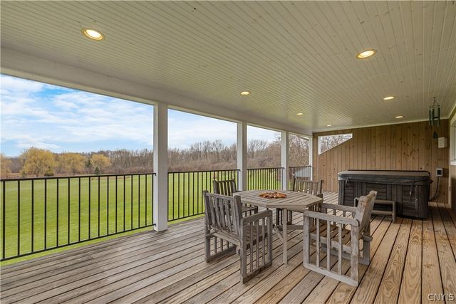 6687 Beach Road, Camillus, NY 13209