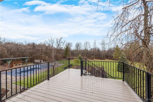 6687 Beach Road, Camillus, NY 13209