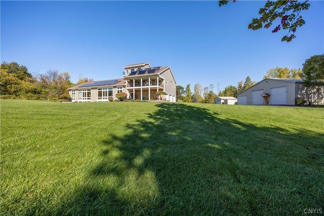 6687 Beach Road, Camillus, NY 13209