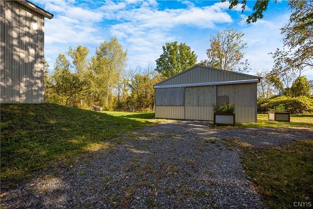 6687 Beach Road, Camillus, NY 13209