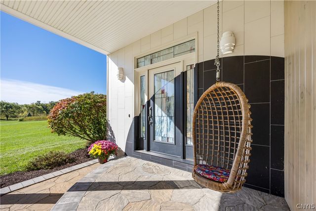 6687 Beach Road, Camillus, NY 13209