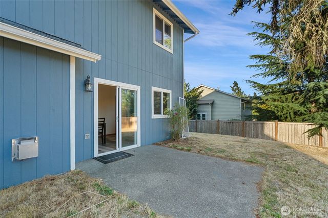 130 E Warbler Court, Allyn, WA 98524