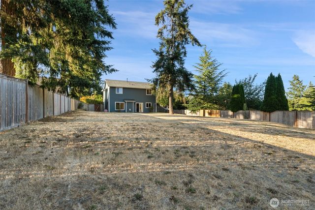 130 E Warbler Court, Allyn, WA 98524