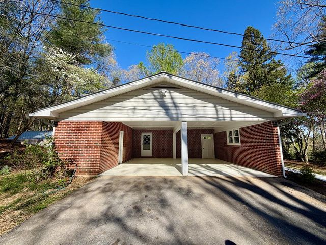 51 Lakeview Circle, Morganton, GA 30560