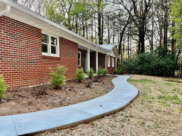 51 Lakeview Circle, Morganton, GA 30560