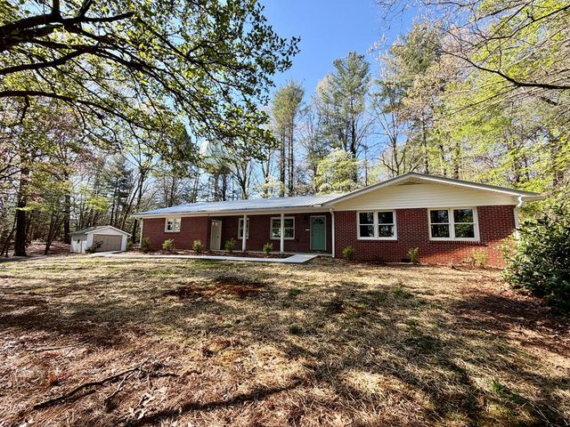 51 Lakeview Circle, Morganton, GA 30560