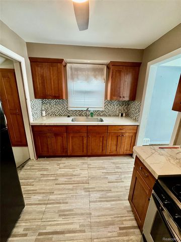 24442 Union Street, Dearborn, MI 48124