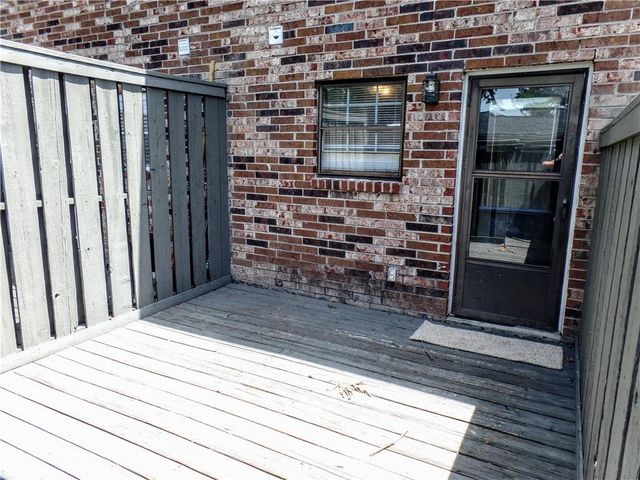 1235 Riverside Drive F-5, Gainesville, GA 30501