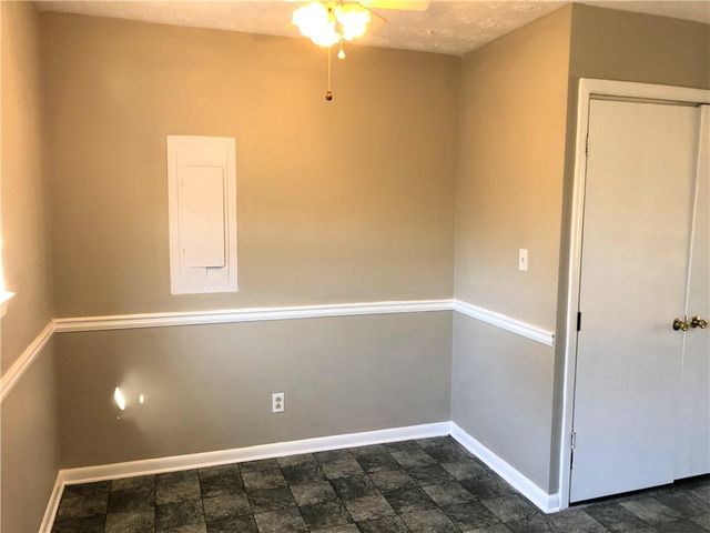 1235 Riverside Drive F-5, Gainesville, GA 30501