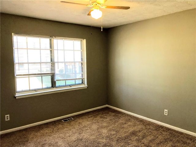 1235 Riverside Drive F-5, Gainesville, GA 30501