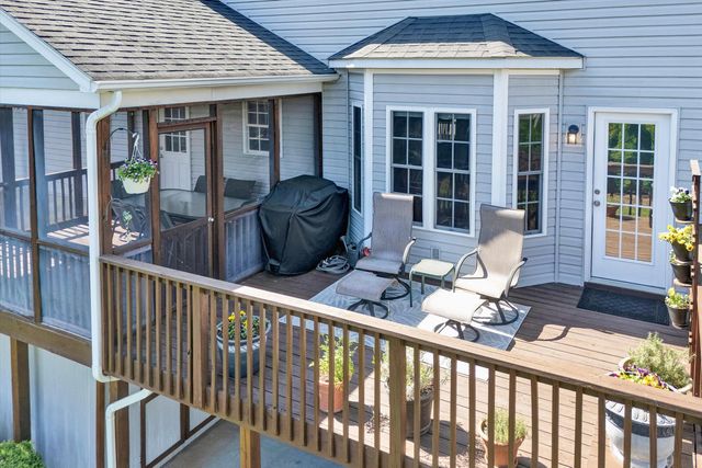 6210 Crumpacker DR, Roanoke, VA 24012