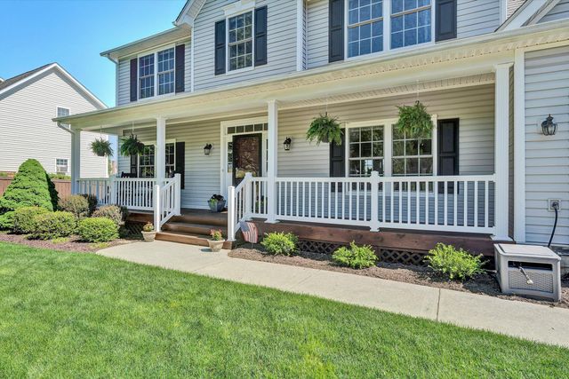 6210 Crumpacker DR, Roanoke, VA 24012