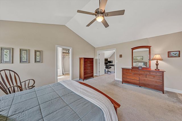 6210 Crumpacker DR, Roanoke, VA 24012