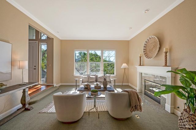 2029 Park Vista Ct, Santa Rosa, CA 95405