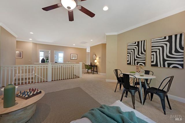 2029 Park Vista Ct, Santa Rosa, CA 95405