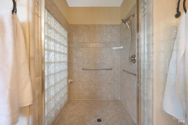 2029 Park Vista Ct, Santa Rosa, CA 95405