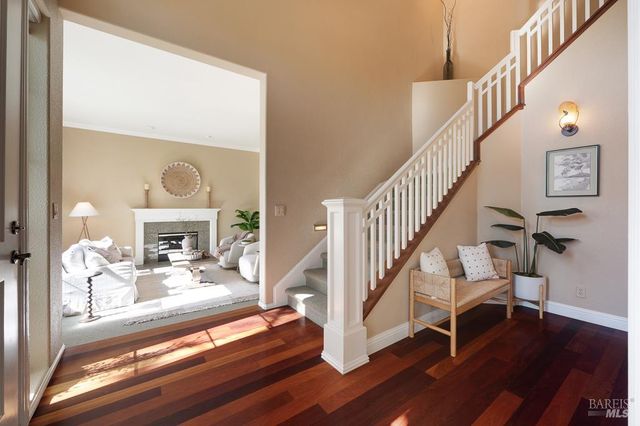 2029 Park Vista Ct, Santa Rosa, CA 95405