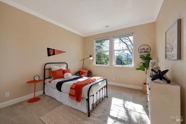 2029 Park Vista Ct, Santa Rosa, CA 95405