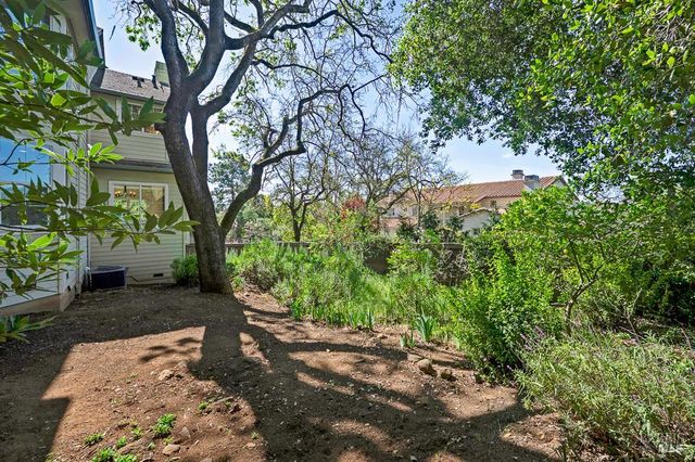 2029 Park Vista Ct, Santa Rosa, CA 95405