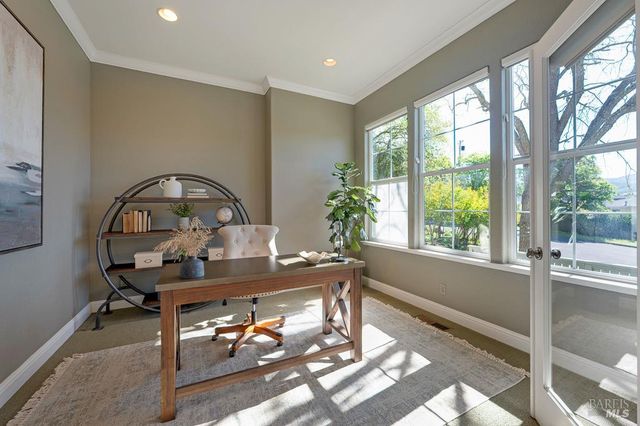 2029 Park Vista Ct, Santa Rosa, CA 95405