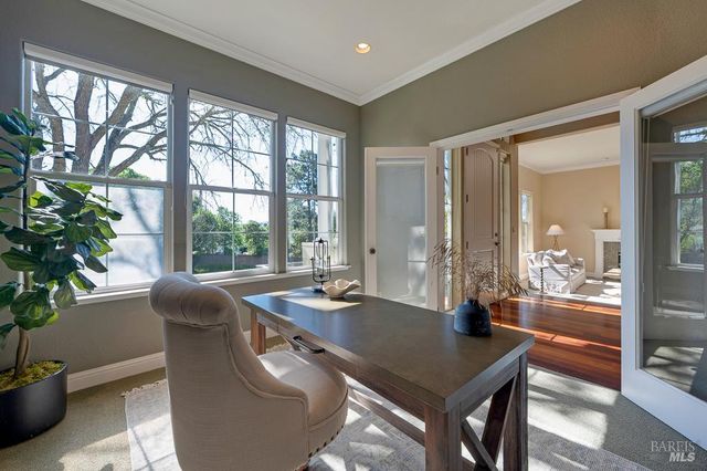 2029 Park Vista Ct, Santa Rosa, CA 95405