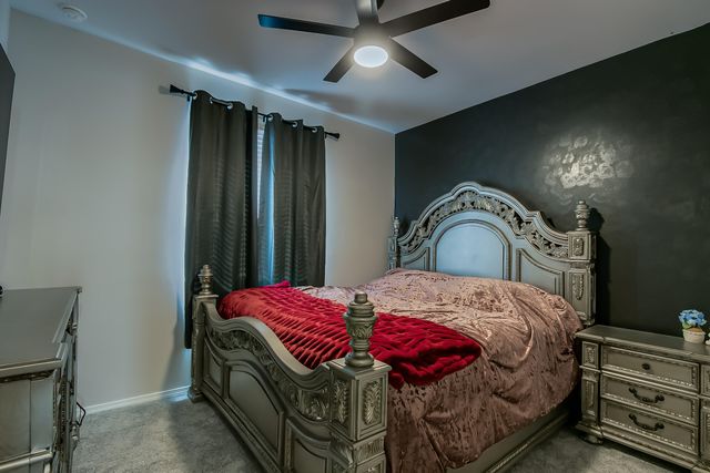 1050 Teena Road SE, Rio Rancho, NM 87124