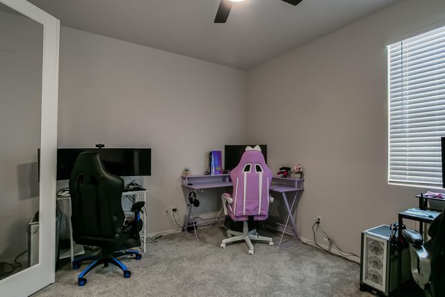 1050 Teena Road SE, Rio Rancho, NM 87124