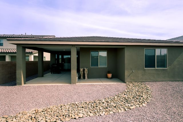 1050 Teena Road SE, Rio Rancho, NM 87124