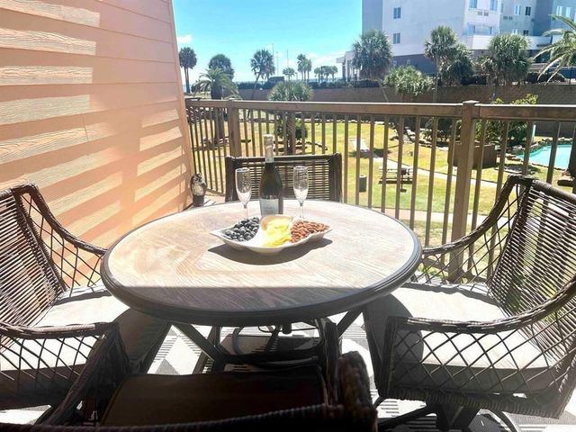 9520 Seawall Boulevard 119, Galveston, TX 77554