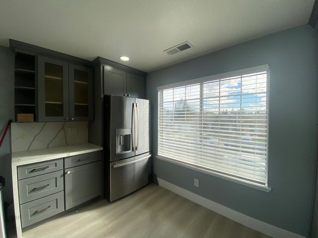 827 Saint Andrew St, Lathrop, CA 95330