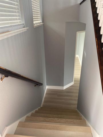 827 Saint Andrew St, Lathrop, CA 95330