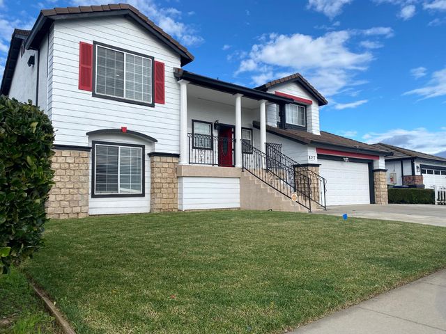 827 Saint Andrew St, Lathrop, CA 95330