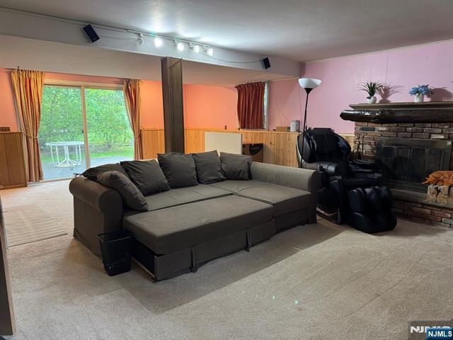 436 Meadowbrook Avenue, Ridgewood, NJ 07450