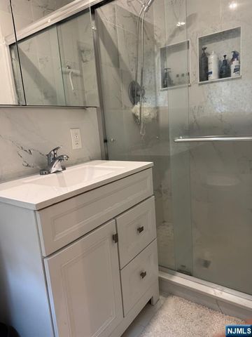 436 Meadowbrook Avenue, Ridgewood, NJ 07450