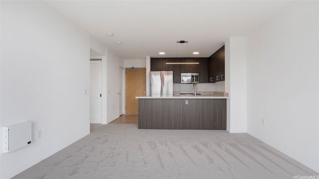 615 Keawe Street 2005, Honolulu, HI 96850