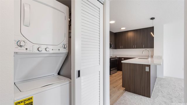 615 Keawe Street 2005, Honolulu, HI 96850