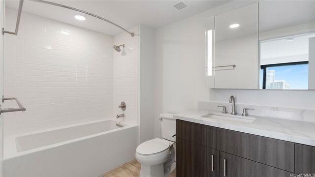 615 Keawe Street 2005, Honolulu, HI 96850