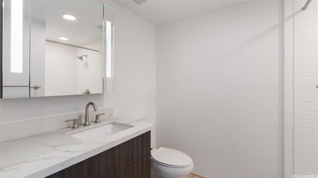 615 Keawe Street 2005, Honolulu, HI 96850