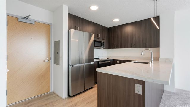 615 Keawe Street 2005, Honolulu, HI 96850