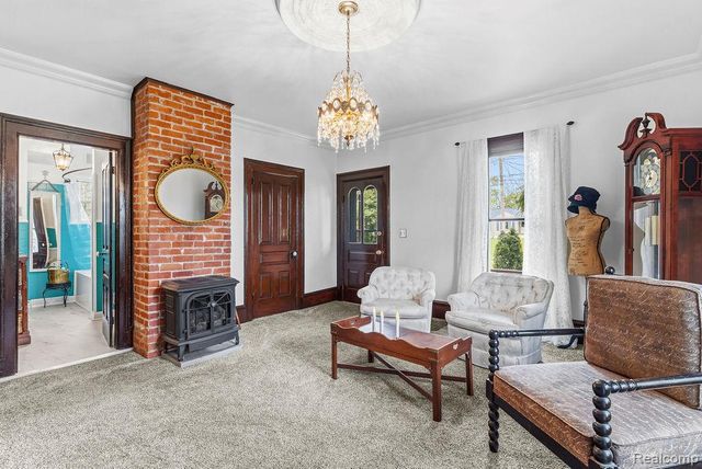 327 Reid Road, Grand Blanc, MI 48439
