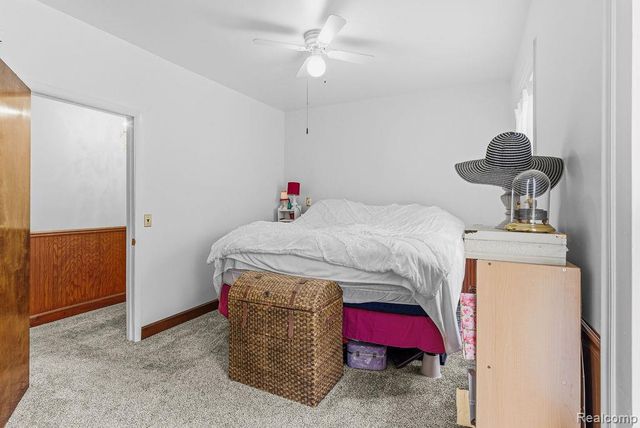 327 Reid Road, Grand Blanc, MI 48439