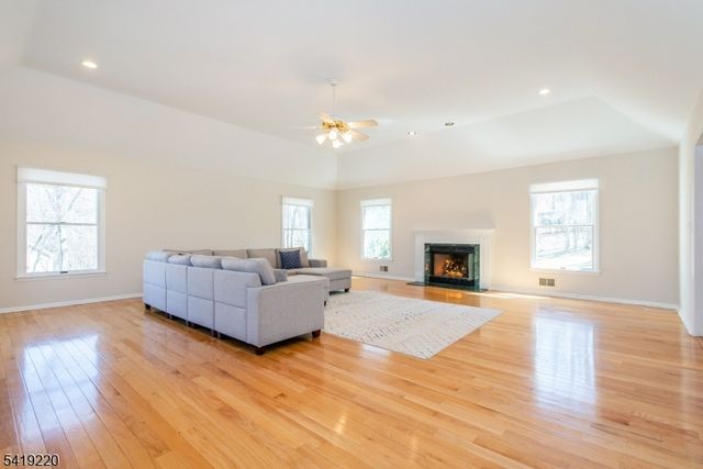 43 WILKESHIRE BLVD, Randolph Twp., NJ 07869